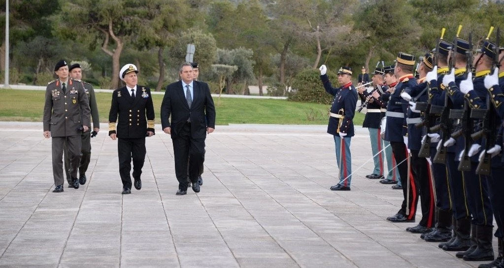 Εξελίξεις-θρίλερ στο ΥΠΕΘΑ: Έκτακτη σύγκληση Συμβουλίου Άμυνας από τον Πάνο Καμμένο – Κρίσεις Αρχηγών και ρήξη με Μαξίμου στο παρασκήνιο